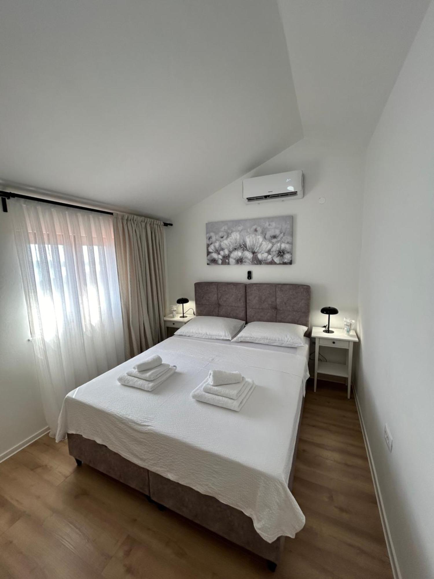Villa Kamia With Private Heated Pool And Electric Vehicle Adapter Zubovići Exterior foto